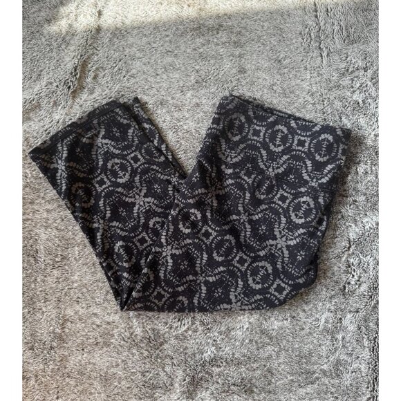 Athleta Freedom Chaturunga Capri Crop Sz M - Picture 1 of 10